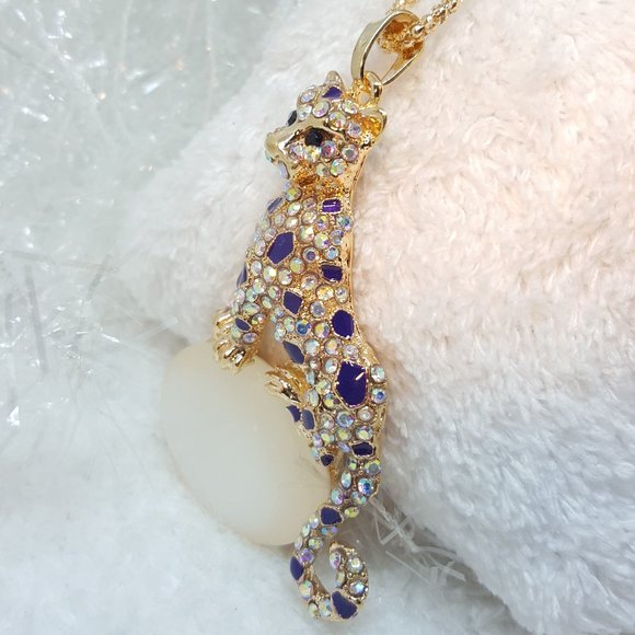 SPOTTED WILD CAT Pendant and chain - Picture 8 of 11